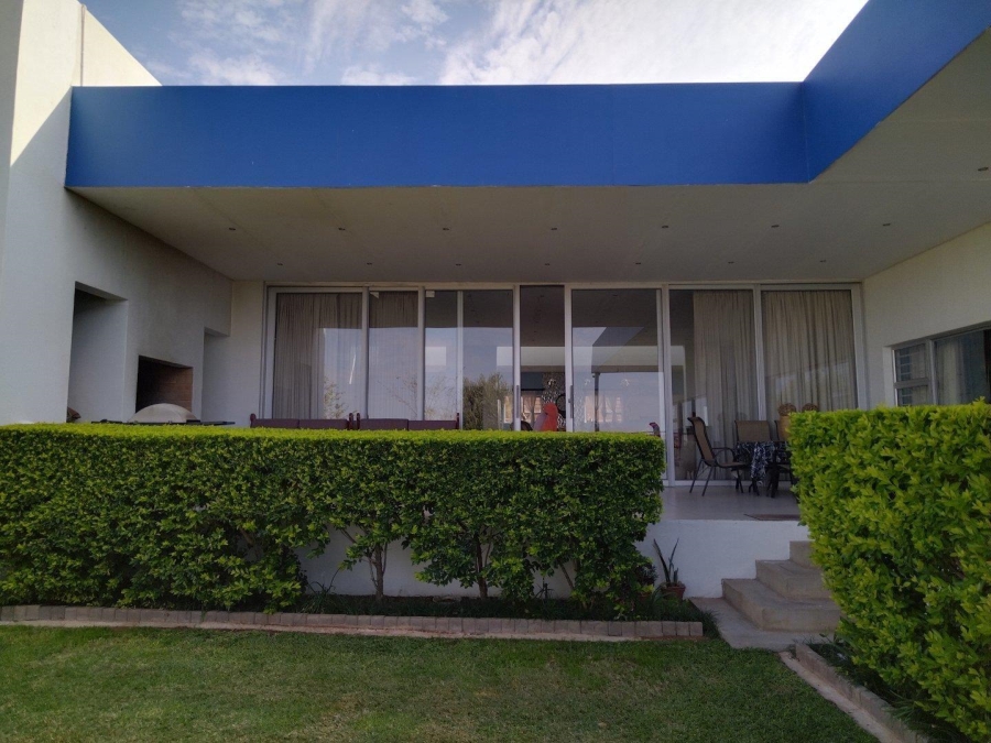 8 Bedroom Property for Sale in Keidebees Northern Cape